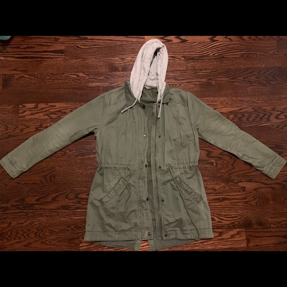 Hollister army green jacket with gray hood.